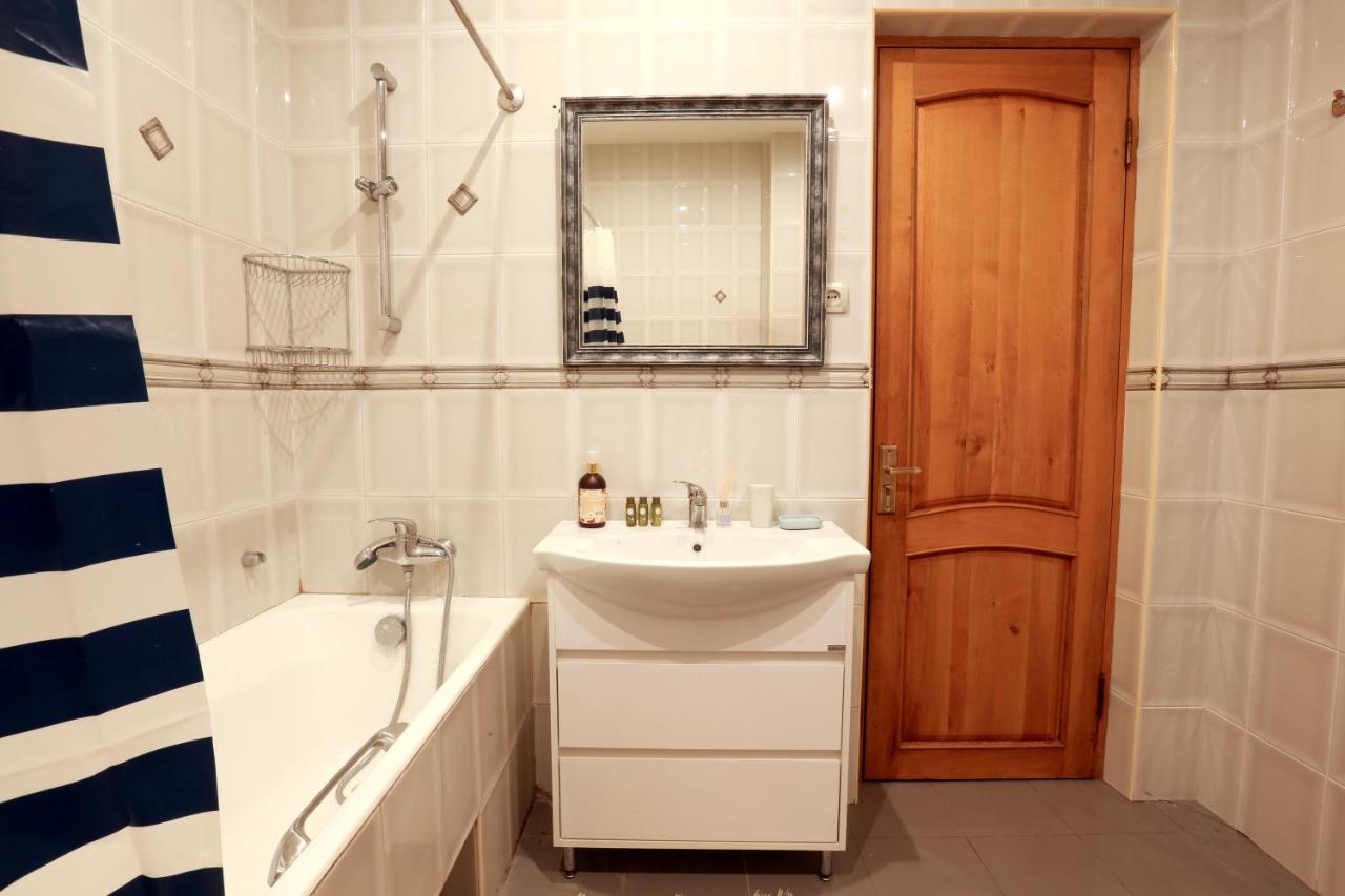 Hotelise I Our-Yard Apartment Ереван Экстерьер фото